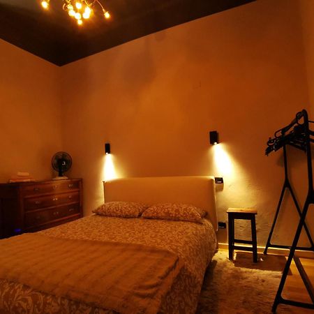 Curt Da Beta - Casa Vacanze Con Giardino In Corte Del XVIII Secolo Malnate Екстериор снимка