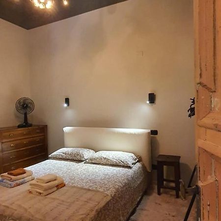 Curt Da Beta - Casa Vacanze Con Giardino In Corte Del XVIII Secolo Malnate Екстериор снимка