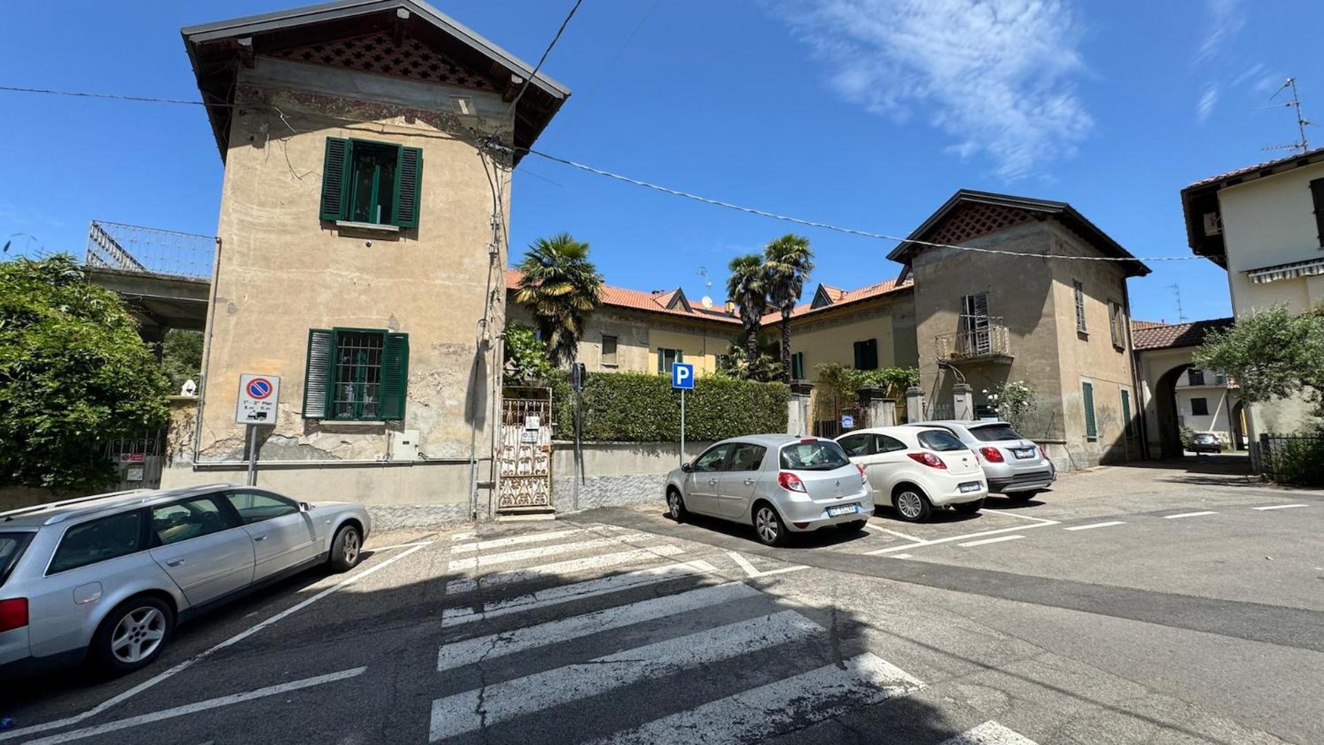 Curt Da Beta - Casa Vacanze Con Giardino In Corte Del XVIII Secolo Malnate Екстериор снимка
